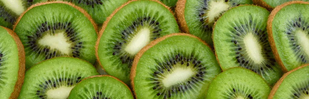 Nya brittiska rekommendationer vid kronisk förstoppning gröna kiwifrukter