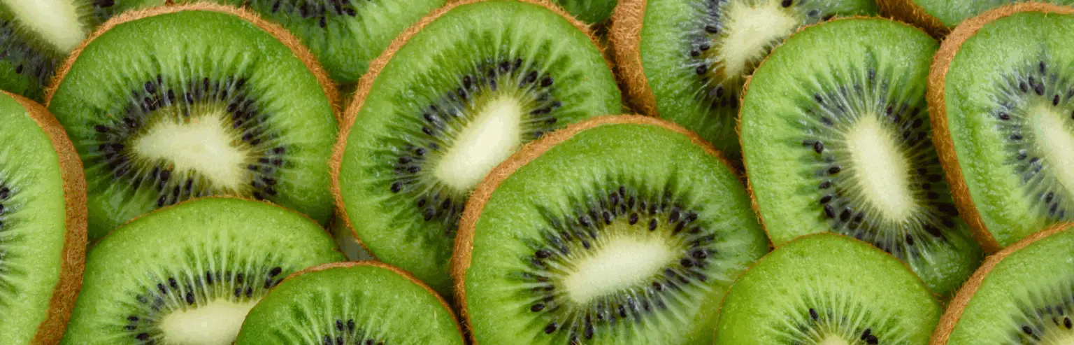gröna kiwifrukter